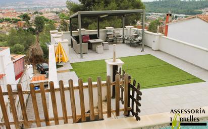 Terrassa de Casa o xalet en venda en Sant Vicenç Dels Horts amb Aire condicionat, Terrassa i Piscina