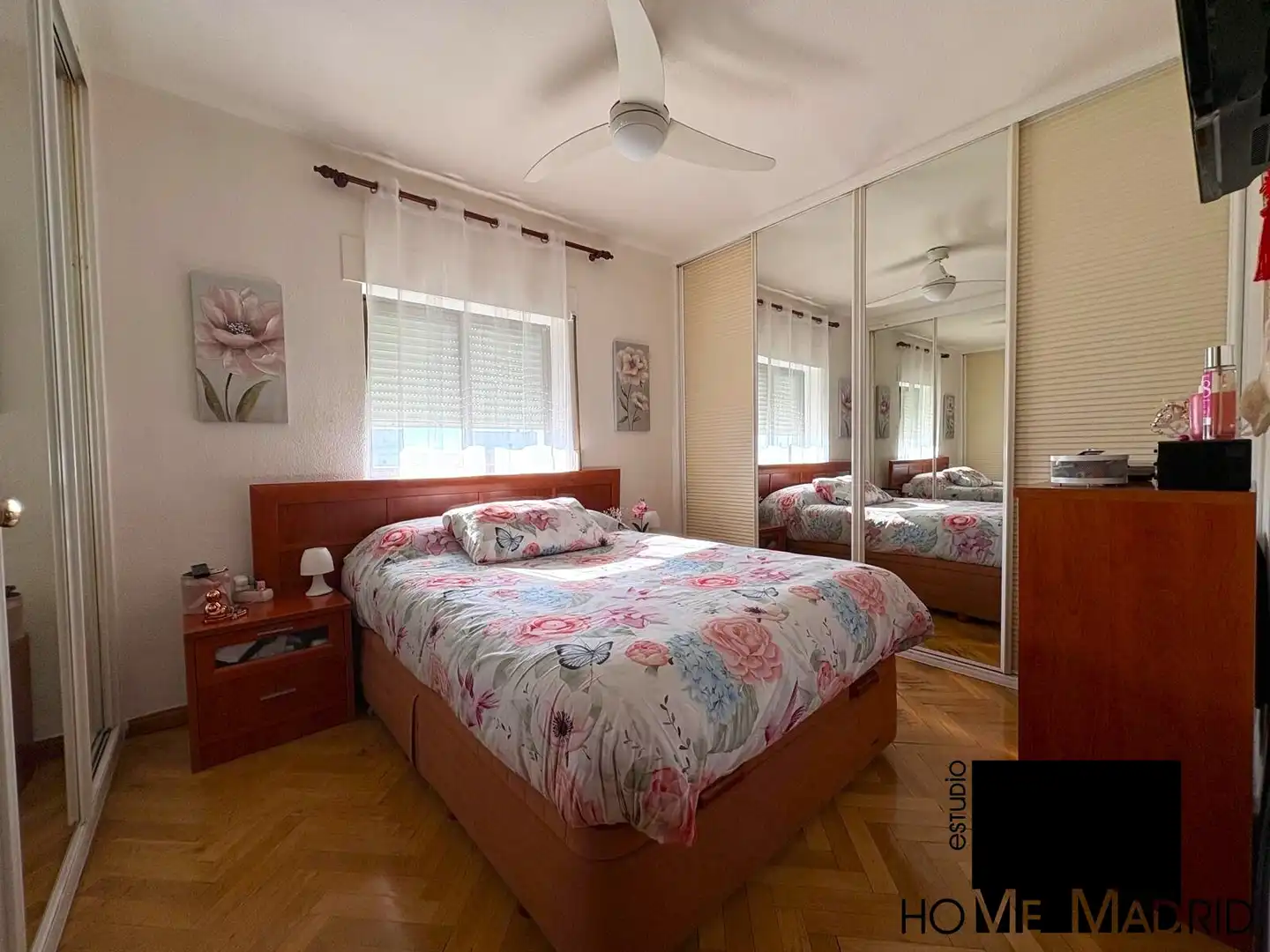 Bedroom of Flat for sale in Madrid  with Air Conditioner, Heating and Parquet flooring