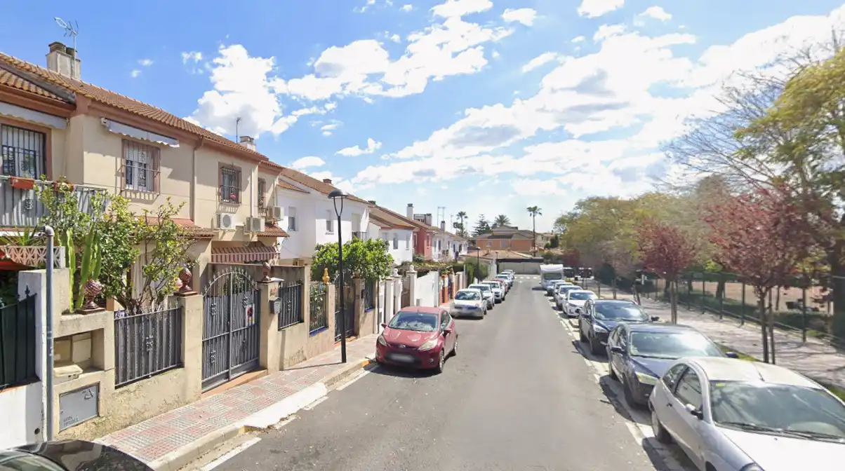 Vista exterior de Casa o xalet en venda en Tomares