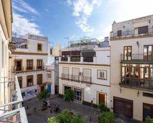 Exterior view of Duplex for sale in  Sevilla Capital  with Air Conditioner, Heating and Terrace
