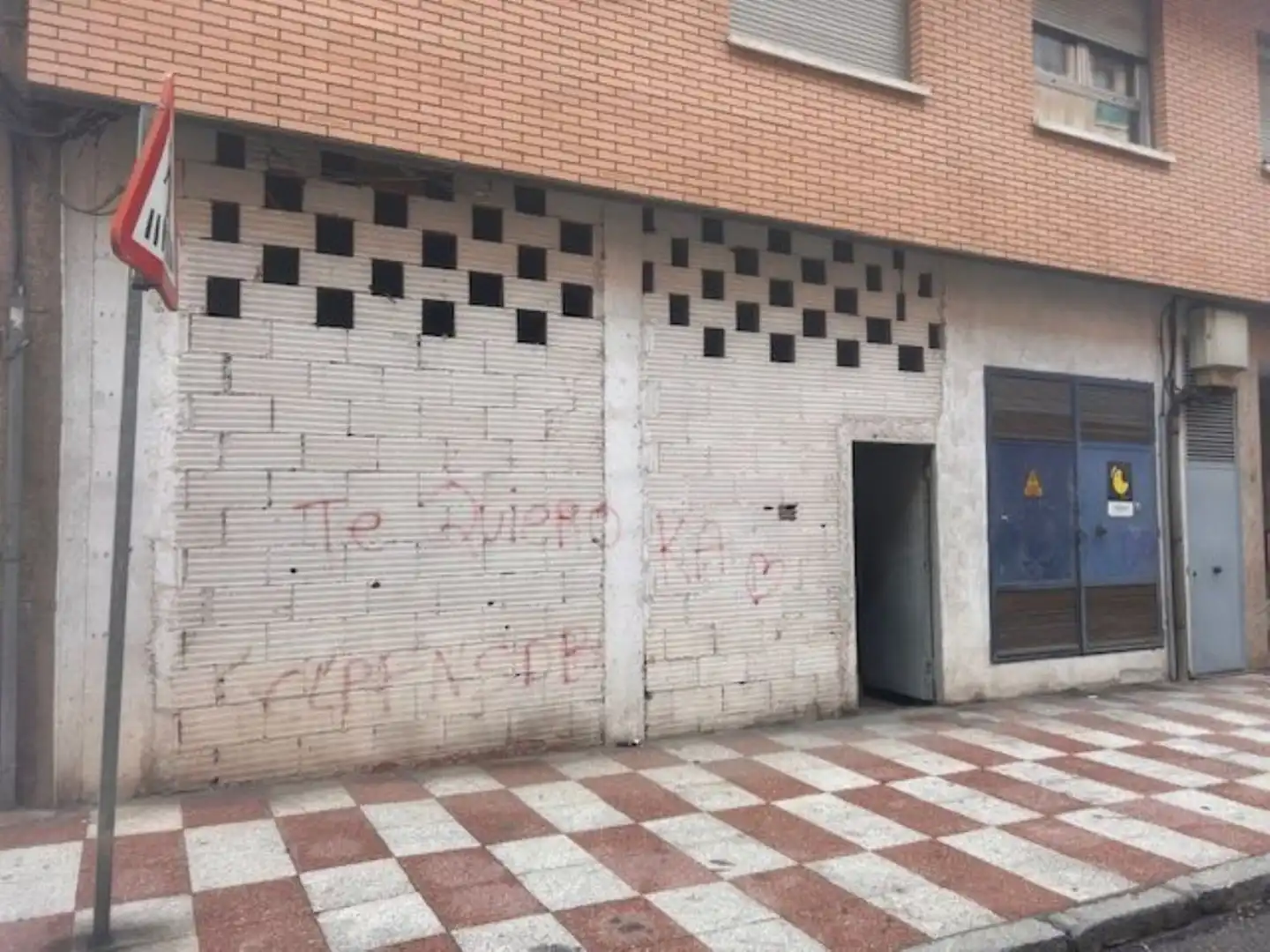 Local en venta en Belmez con Amueblado