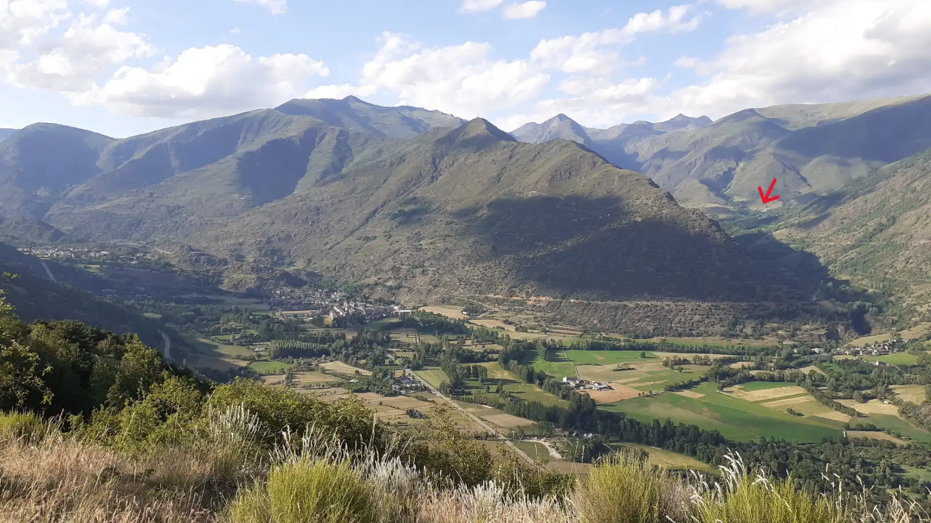 Exterior view of Country homes for sale in La Guingueta d'Àneu