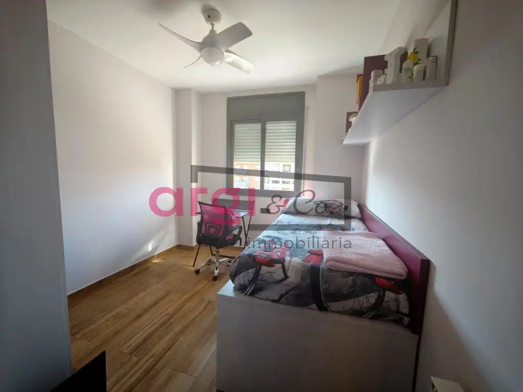 Habitación de Ático en venta en Viladecans con Terraza y Balcón