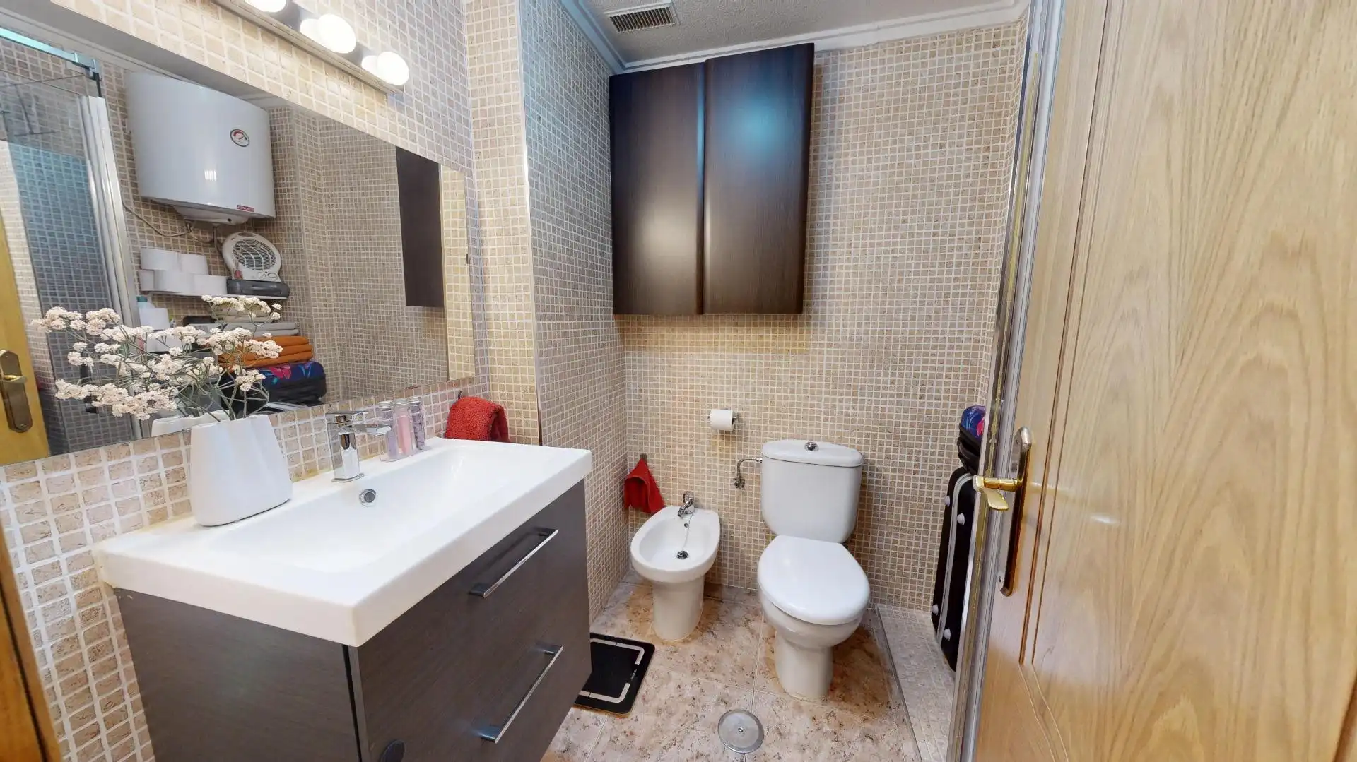 Bany de Apartament en venda en Torrevieja amb Aire condicionat, Calefacció i Moblat