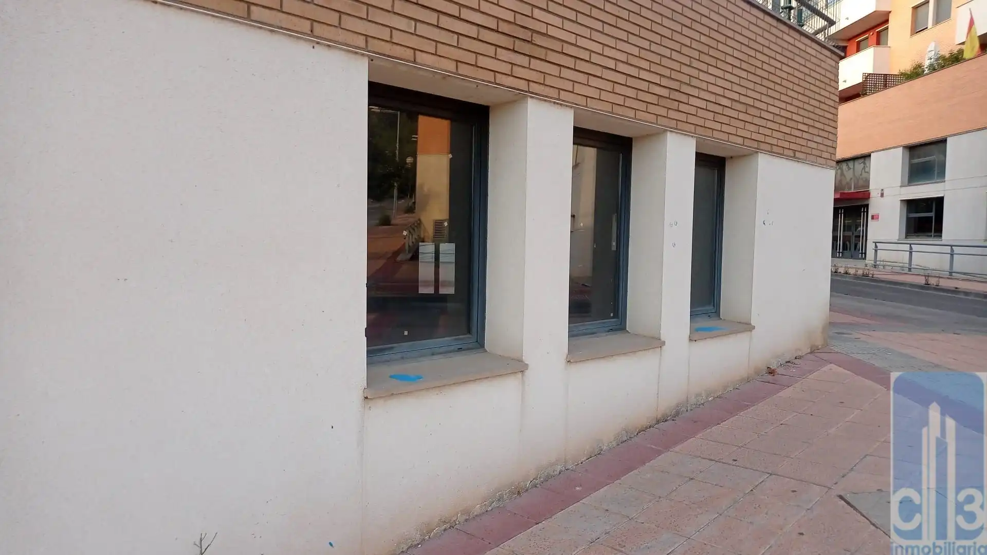 Local comercial en venda a Monzón, imagen 3
