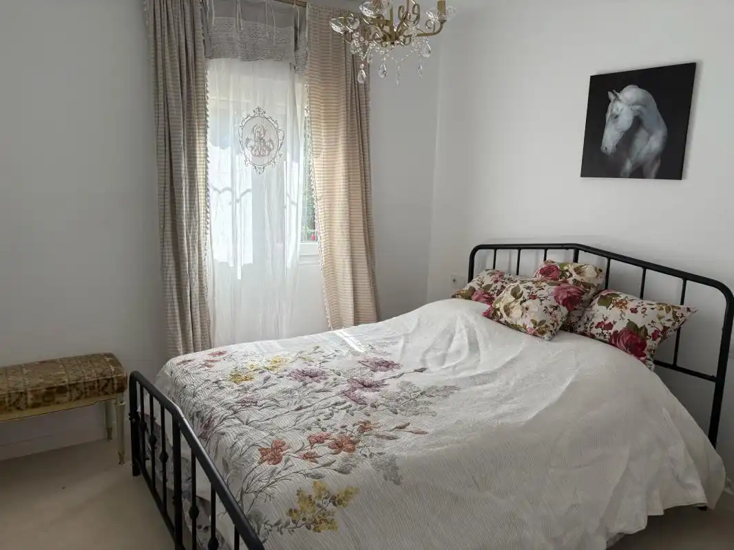 Habitación de Finca rústica en venta en El Escorial con Calefacción y Jardín privado