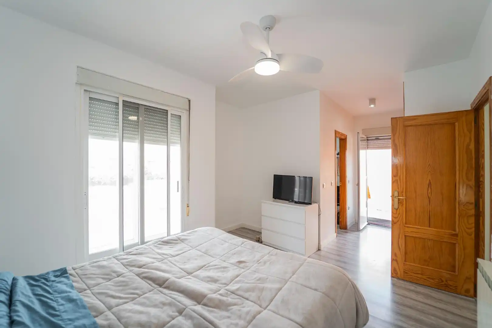 Habitación de Casa adosada en venta en Cedillo del Condado con Calefacción, Jardín privado y Terraza