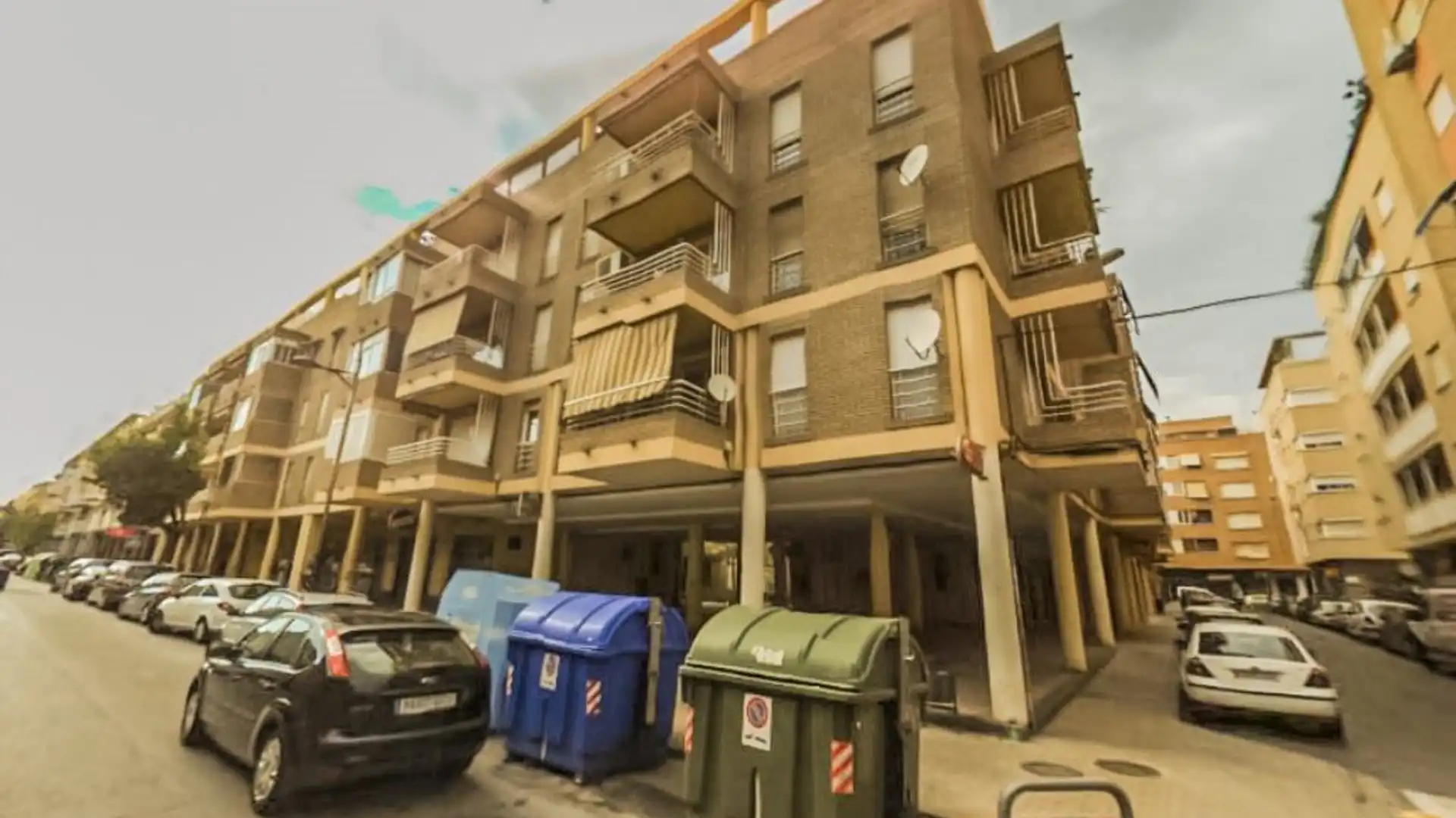 Vista exterior de Piso en venta en Sagunto / Sagunt con Balcón