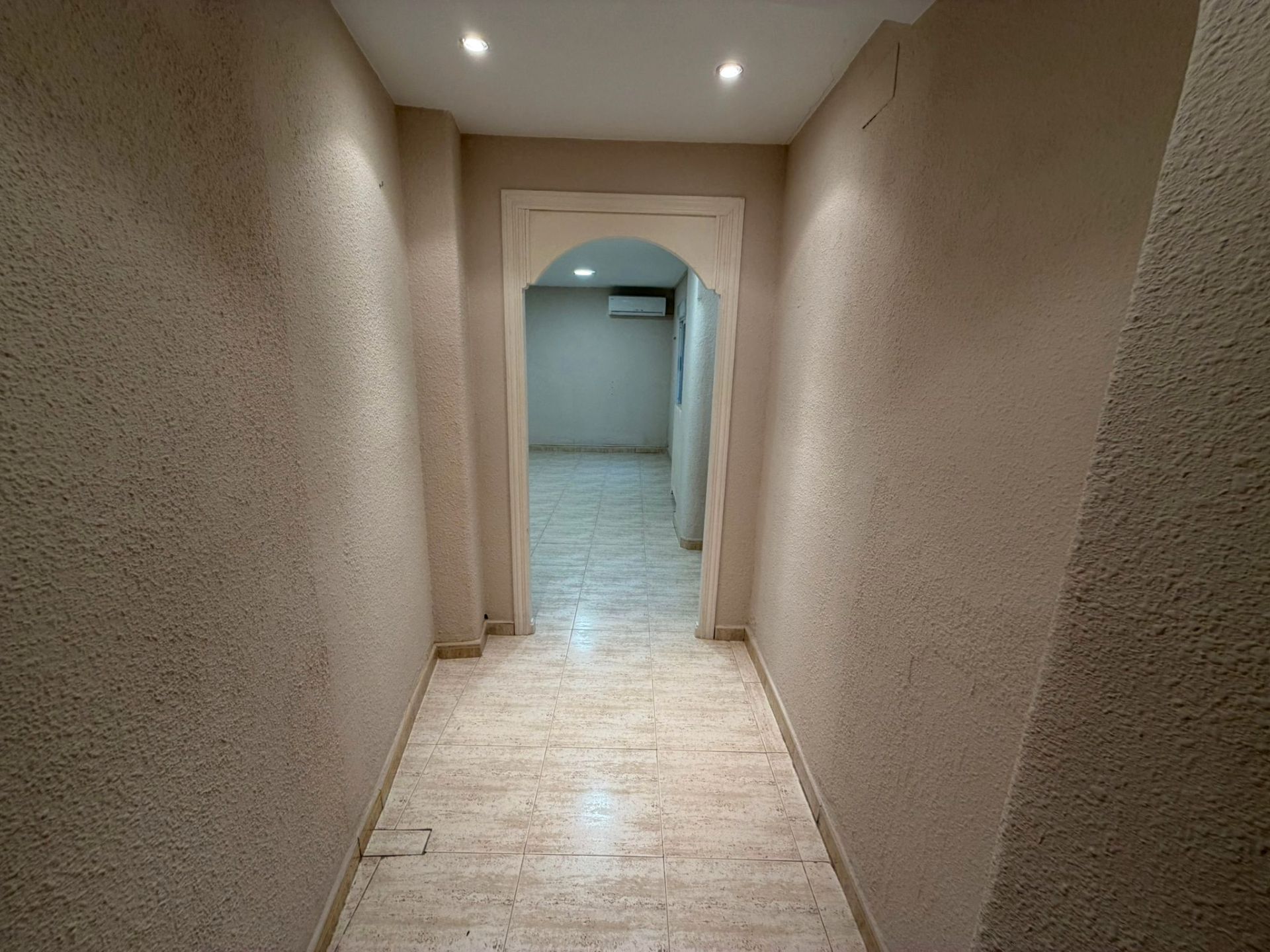 Flat for sale in  Zaragoza Capital  with Air Conditioner, Heating and Balcony