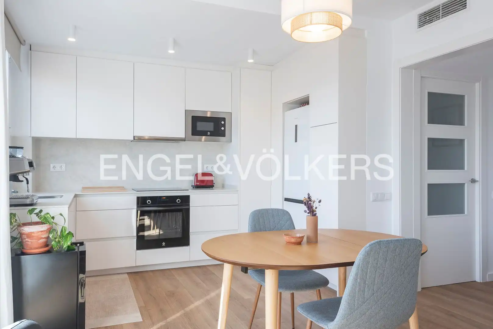 Kitchen of Flat for sale in Barcelona  with Air Conditioner, Heating and Parquet flooring