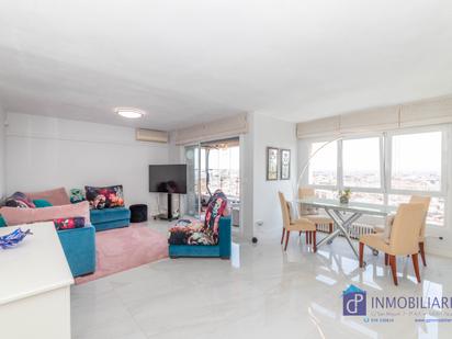 Living room of Flat for sale in  Zaragoza Capital  with Air Conditioner and Terrace