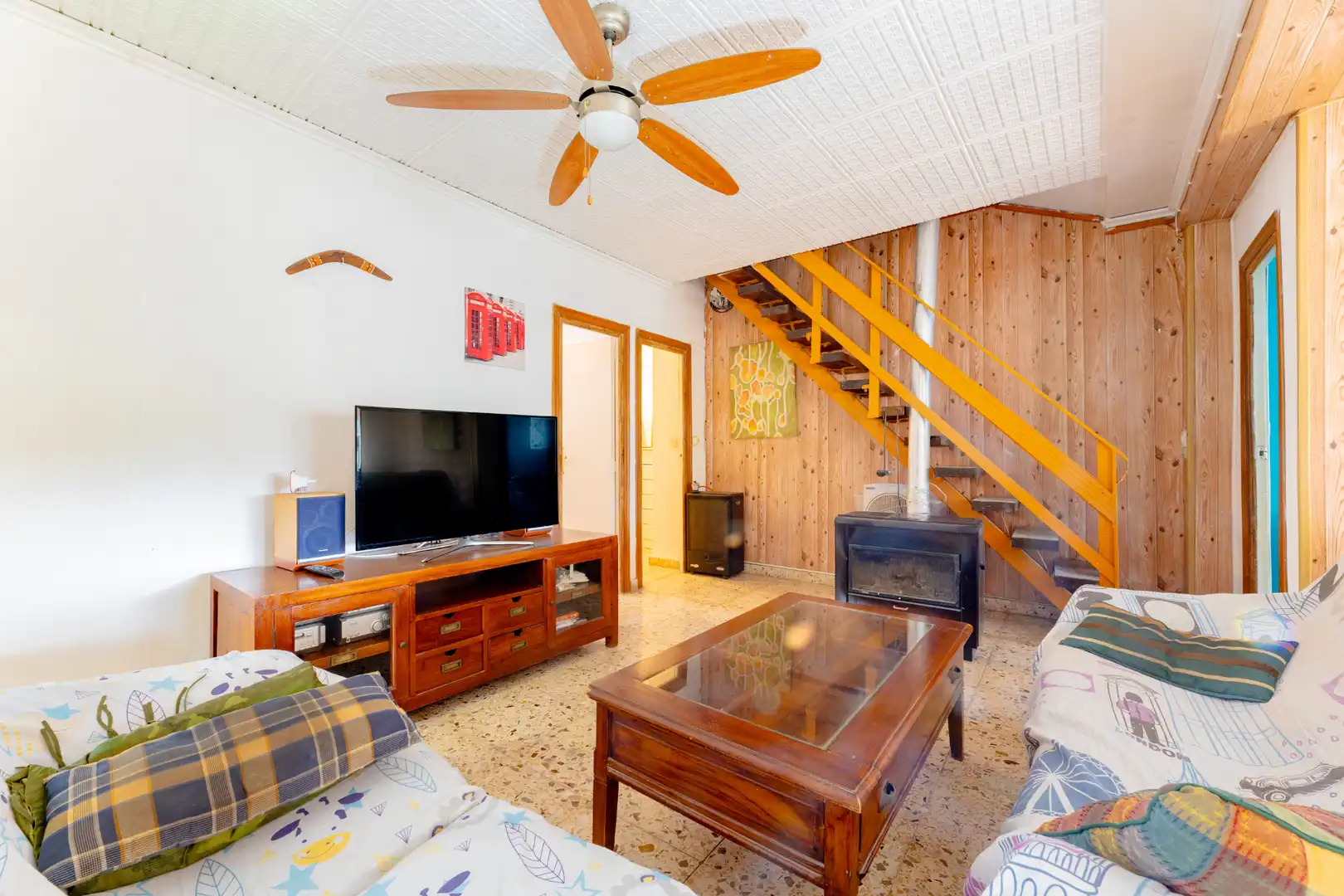Wohnzimmer von Einfamilien-Reihenhaus zum Verkauf in Alcalalí mit Klimaanlage