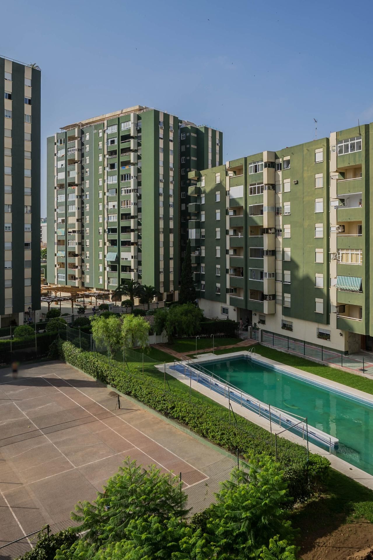 Piscina de Pis de lloguer en Fuengirola amb Jardí privat, Terrassa i Balcó