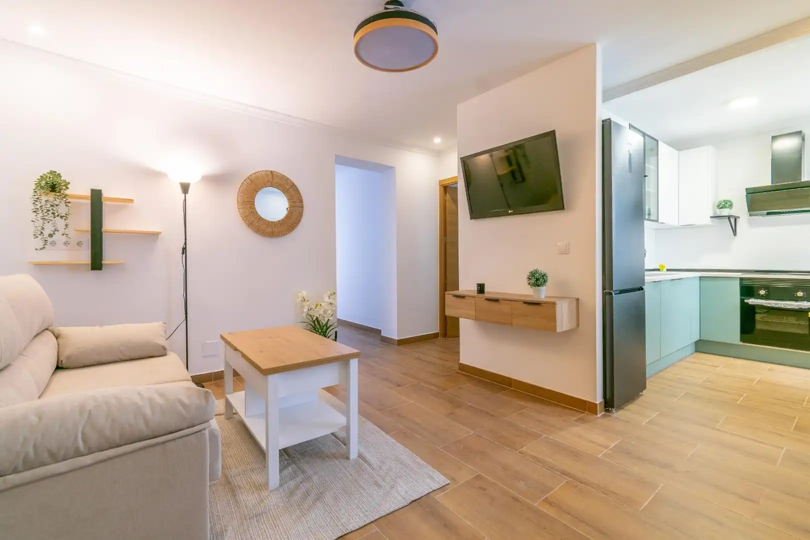 Living room of Flat for rent in  Almería Capital  with Furnished