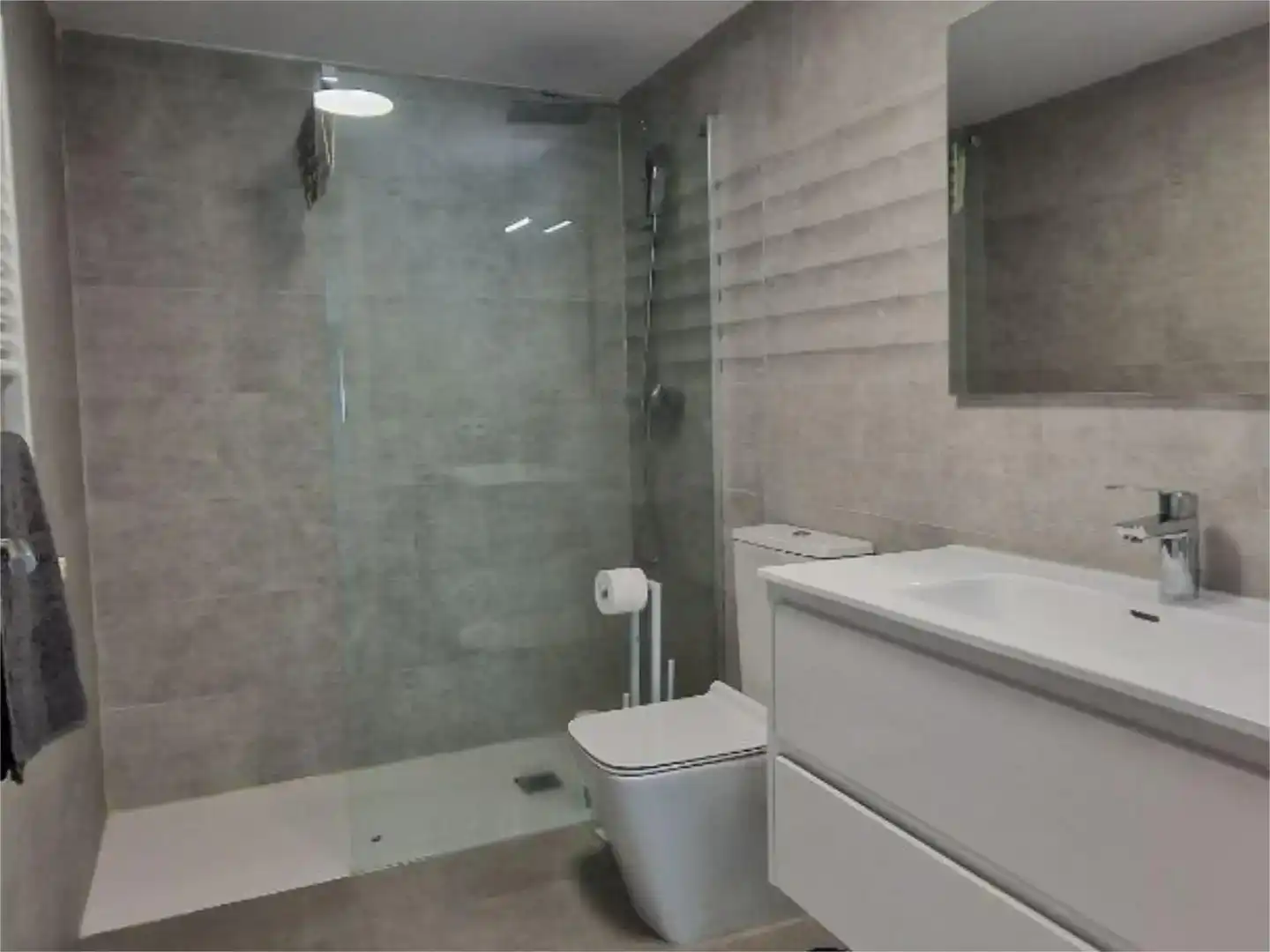 Bany de Loft de lloguer en  Madrid Capital amb Aire condicionat