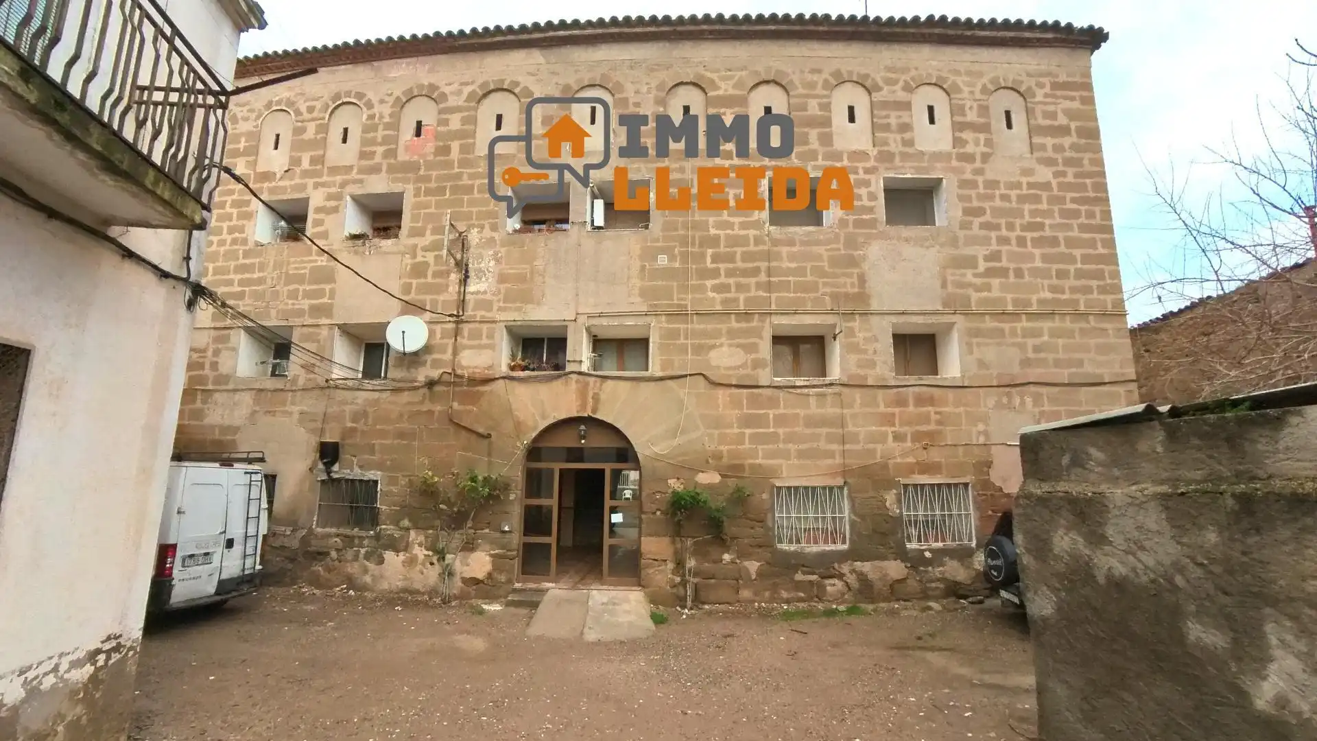 Vista exterior de Piso en venta en Artesa de Segre con Calefacción y Amueblado