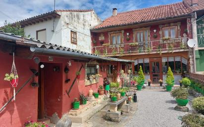 Casa adosada en venda en Camargo amb Balcó