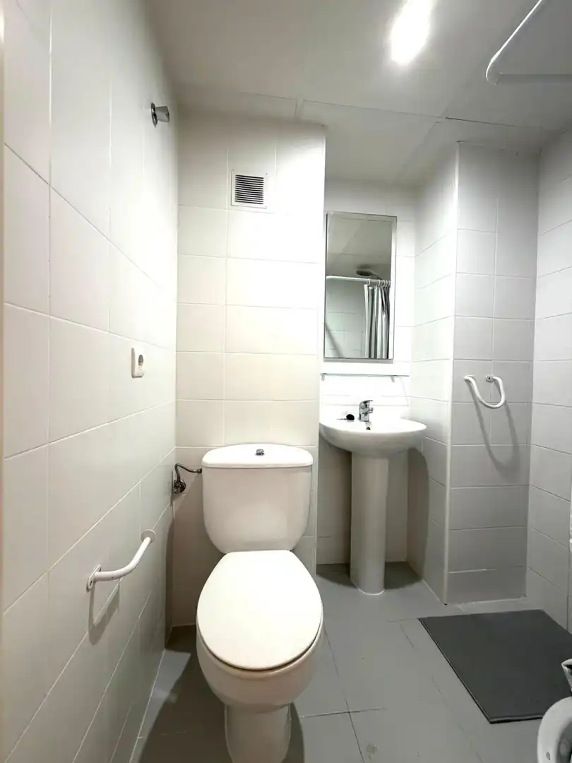 Bathroom of Study for rent in Murcia  with Air Conditioner and Furnished