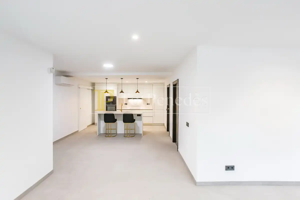 Cocina de Planta baja en venta en Vilanova i la Geltrú con Aire acondicionado y Calefacción