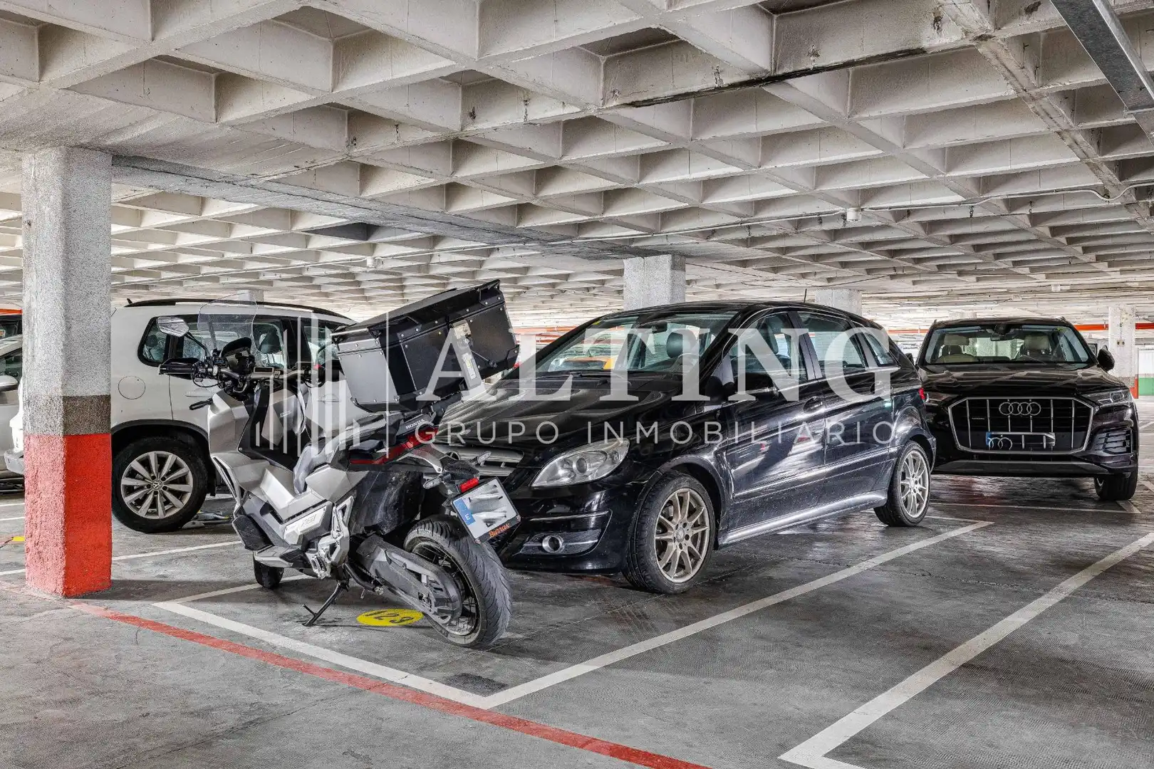 Aparcament de Garatge en venda en Barcelona