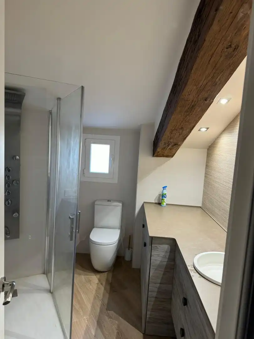 Bany de Apartament de lloguer en  Logroño amb Aire condicionat, Calefacció i Terrassa