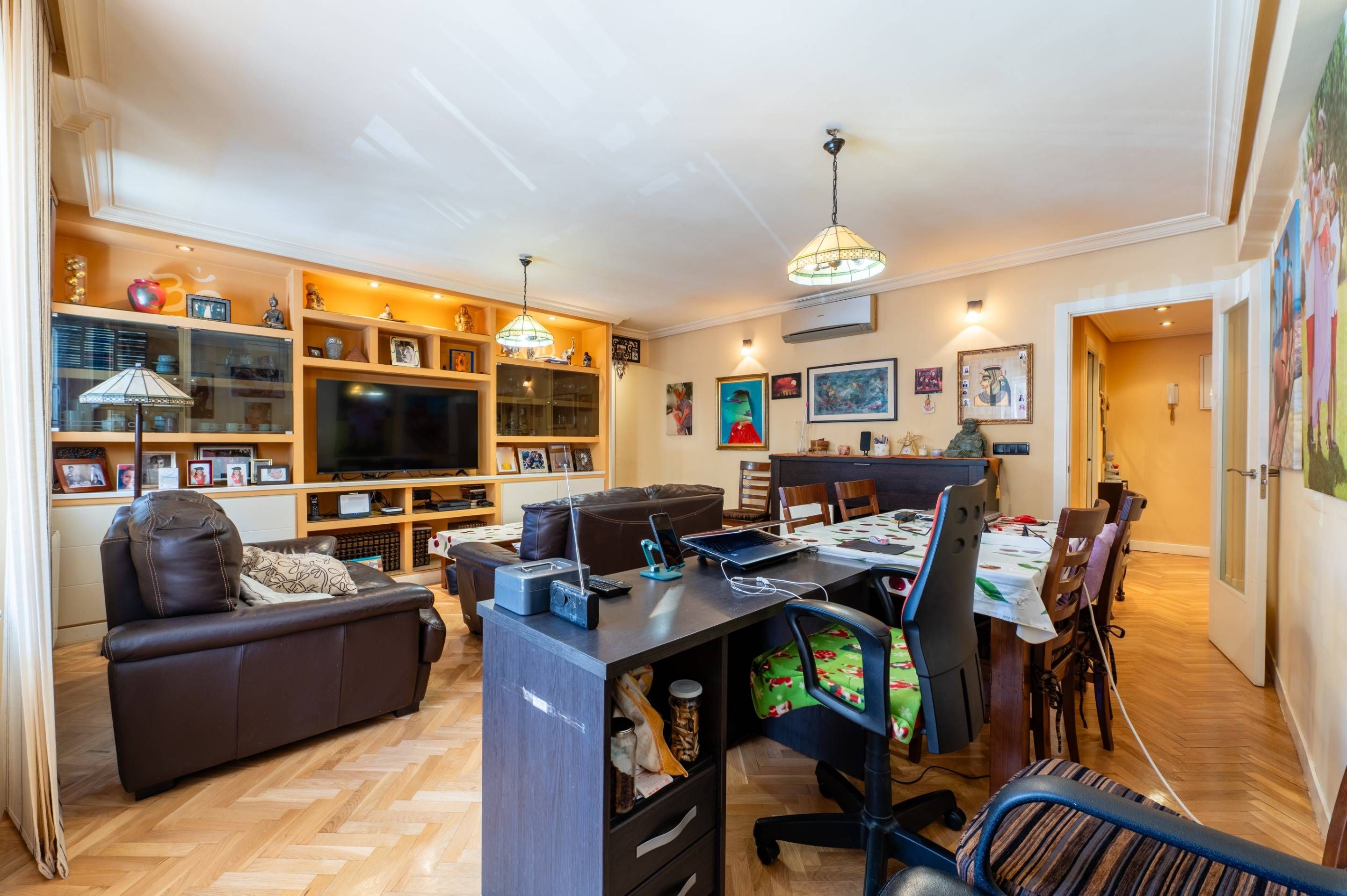 Living room of Flat for sale in  Madrid Capital  with Air Conditioner and Heating
