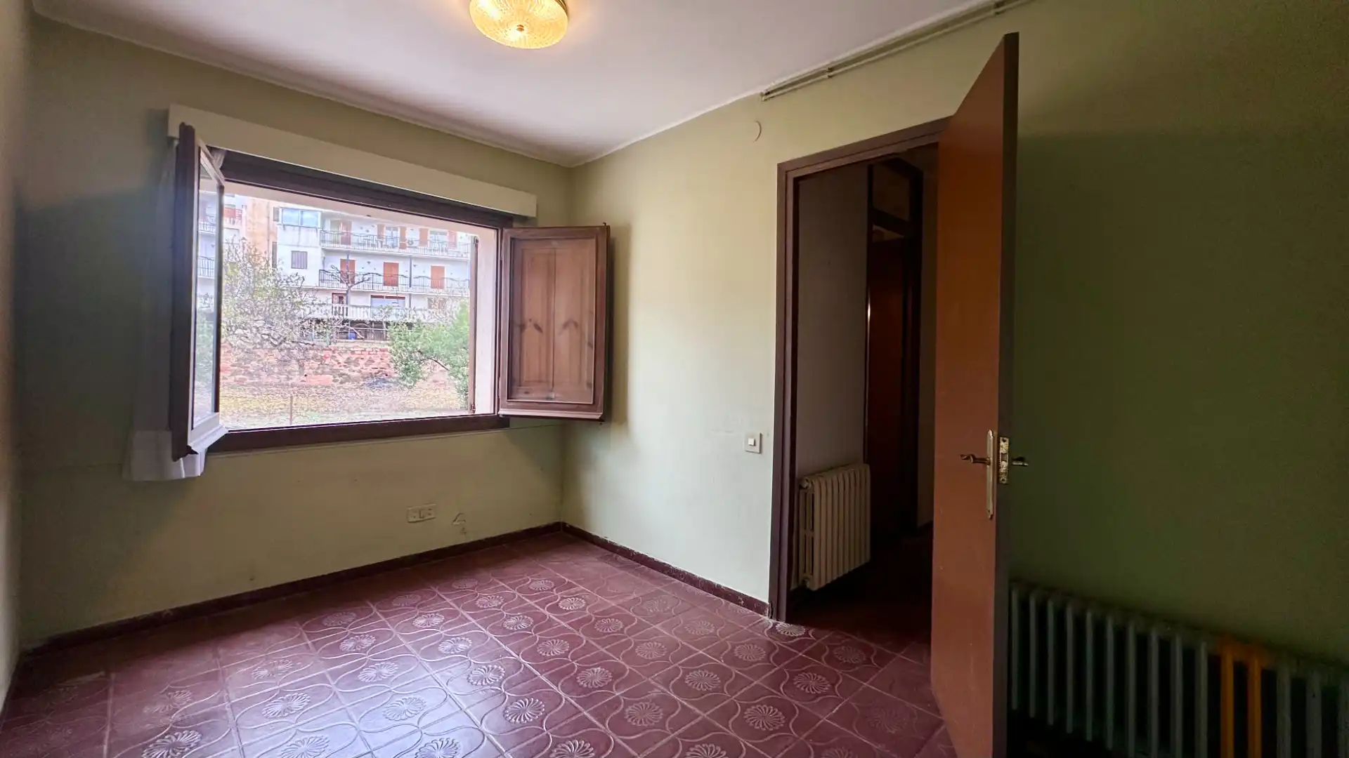 Dormitori de Finca rústica en venda en Almoster amb Jardí privat, Terrassa i Piscina