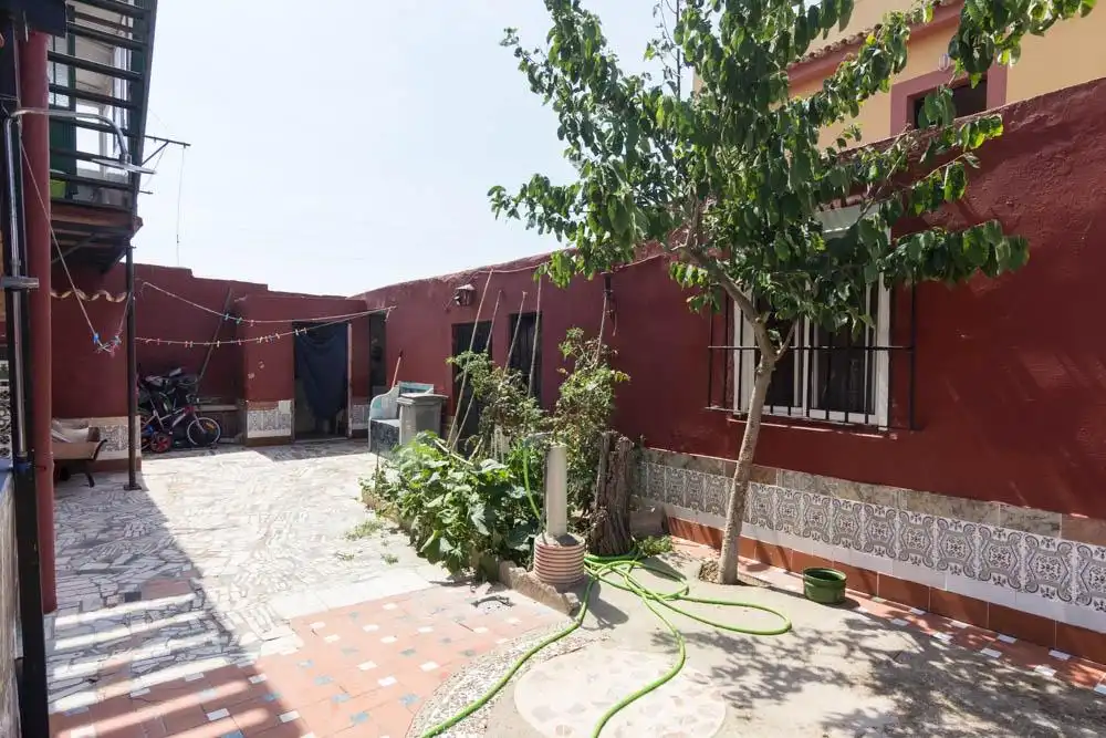 Haus mit Garten zum Verkauf in El Juncal - Vallealto, imagen 2