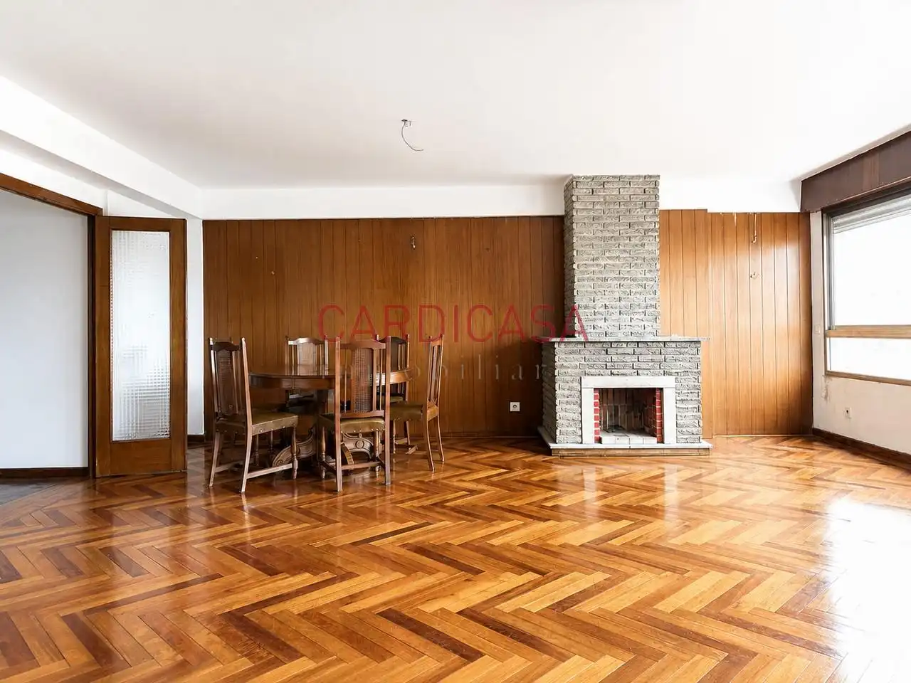 Sala de estar de Piso en venta en Vigo  con Calefacción, Parquet y Terraza
