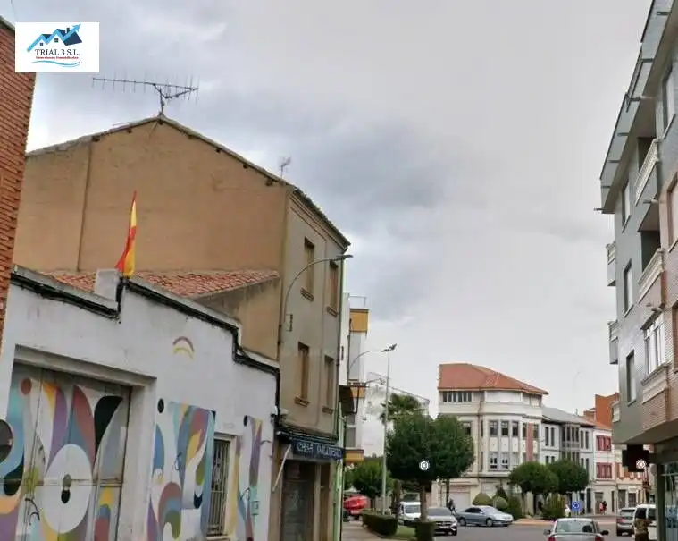Vista exterior de Pis en venda en La Bañeza 