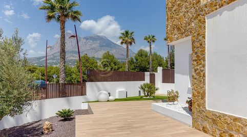 Villas independientes de hasta 4 dormitorios con piscina privada y vistas al mar y montaña en Finest, imatge 2