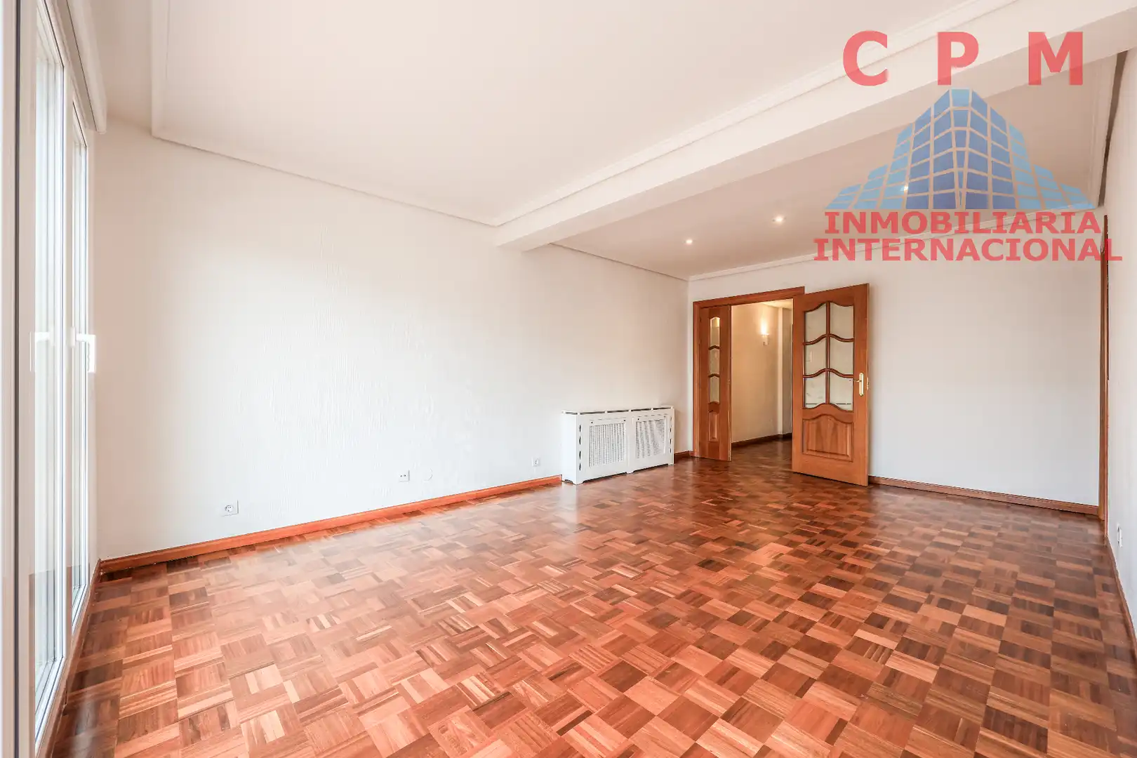 Sala de estar de Piso de alquiler en  Madrid Capital con Aire acondicionado, Calefacción y Trastero