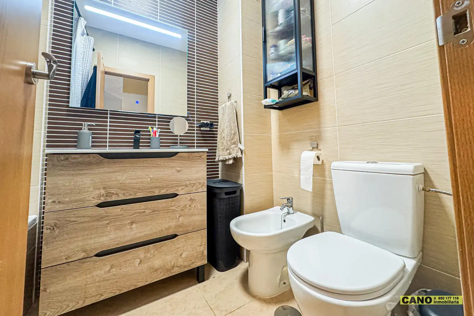 Baño de Piso en venta en Viator con Aire acondicionado, Calefacción y Terraza
