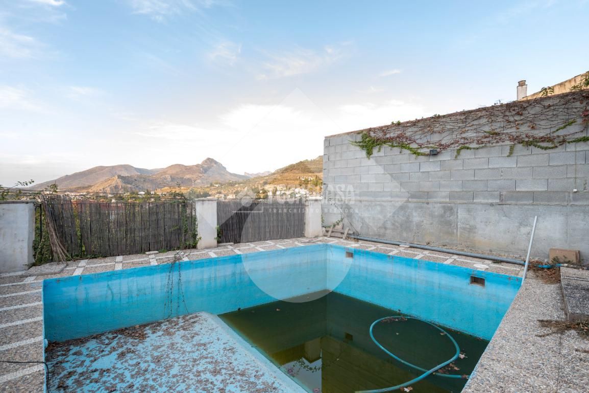 Piscina de Casa adosada en venda en Nívar amb Terrassa