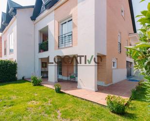 Exterior view of House or chalet for sale in  Madrid Capital  with Heating