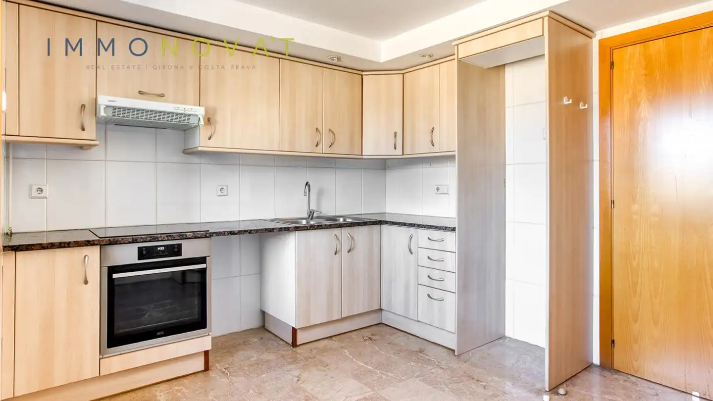 Kitchen of Flat for sale in Eixample Sud – Migdia