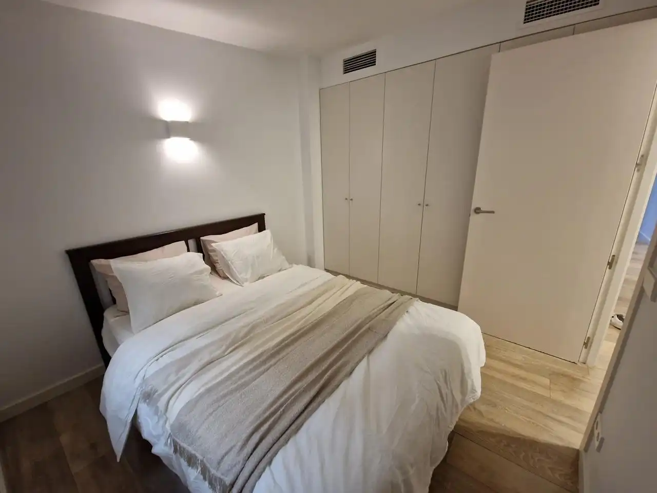 Dormitori de Àtic en venda en Barcelona amb Aire condicionat i Terrassa