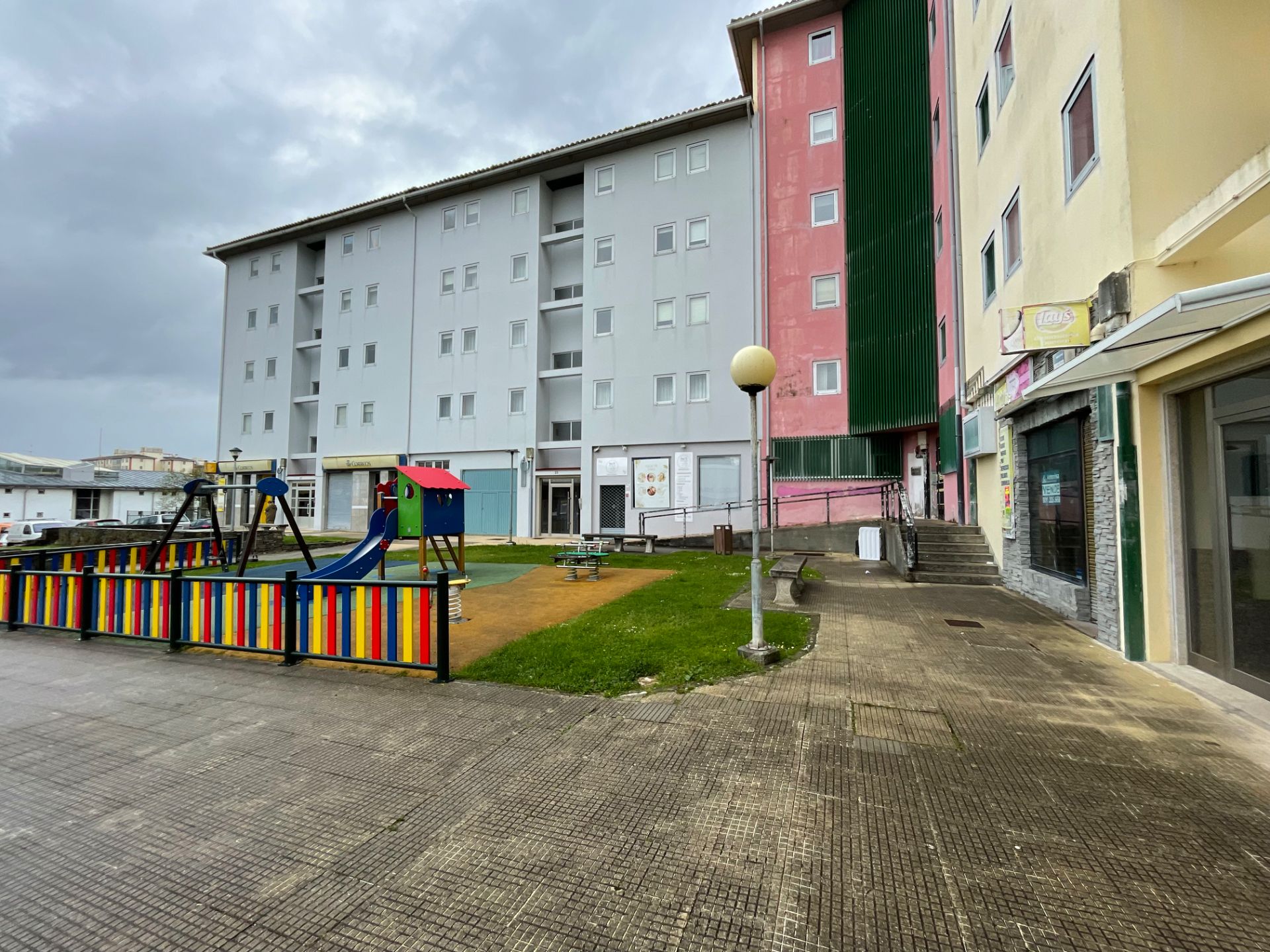 Vista exterior de Local de lloguer en Ferrol