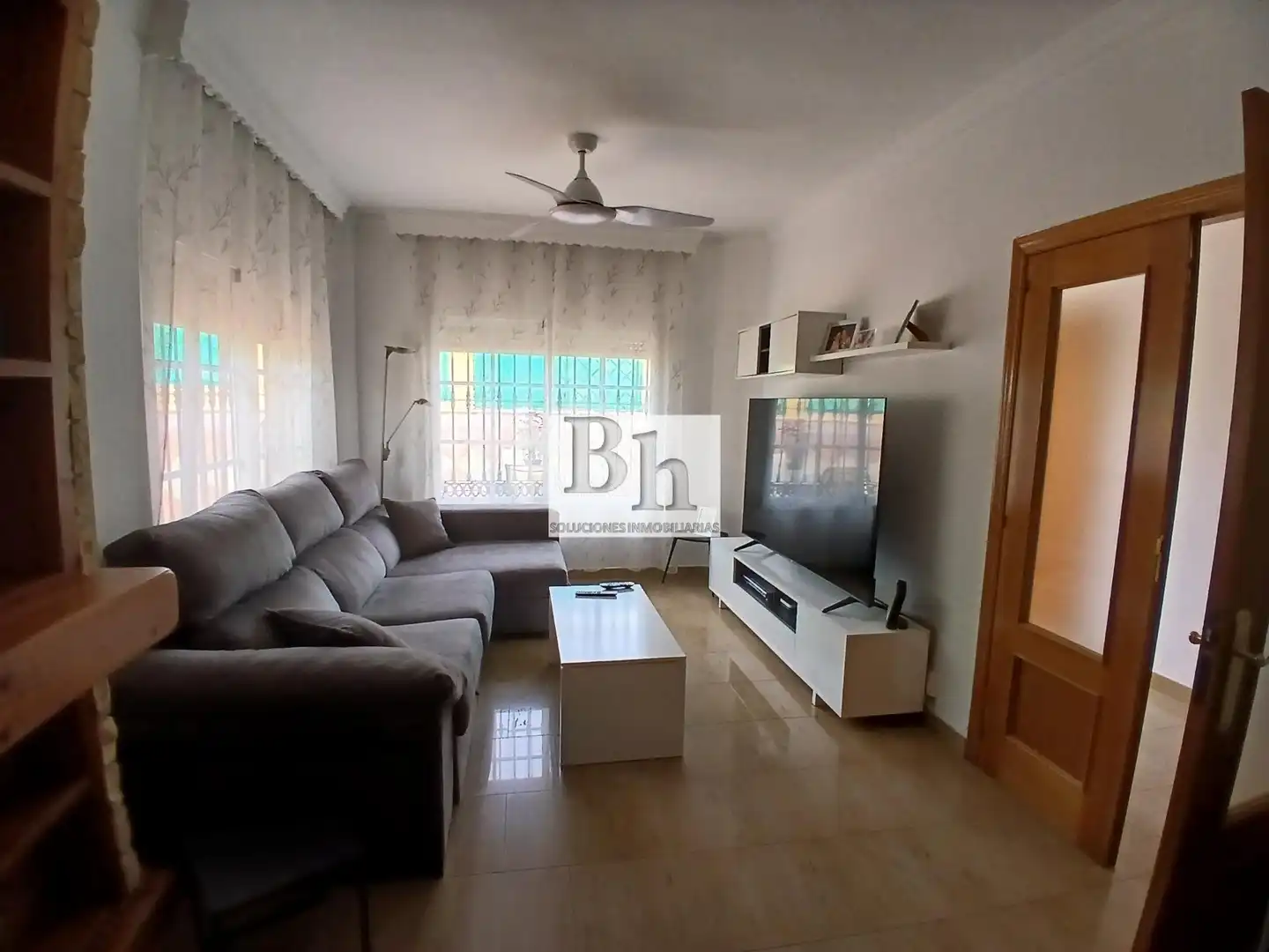 Living room of Houses for sale in Málaga  with Air Conditioner, Terrace and Balcony