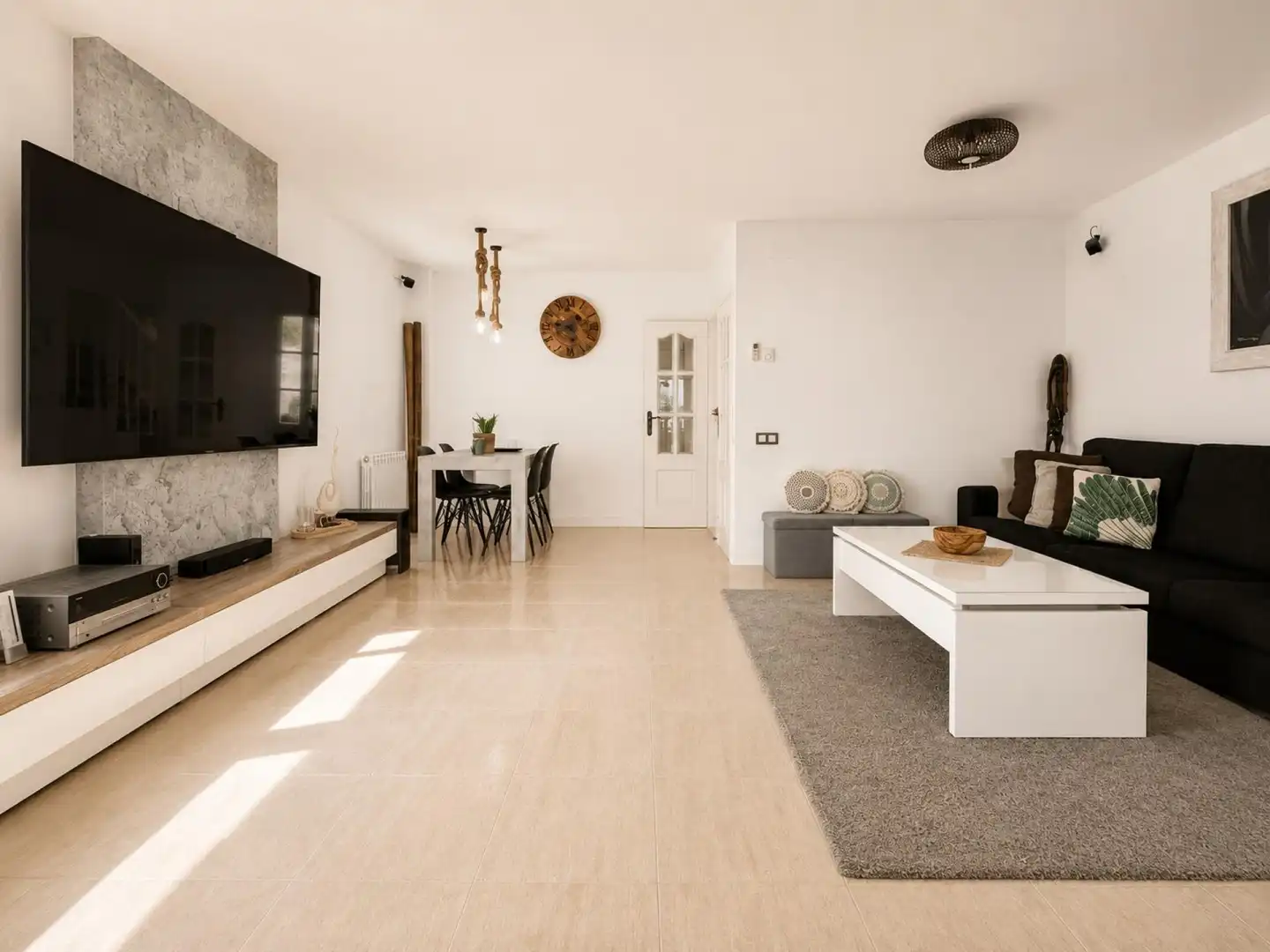 Sala d'estar de Casa adosada en venda en Castellbisbal amb Aire condicionat, Calefacció i Jardí privat