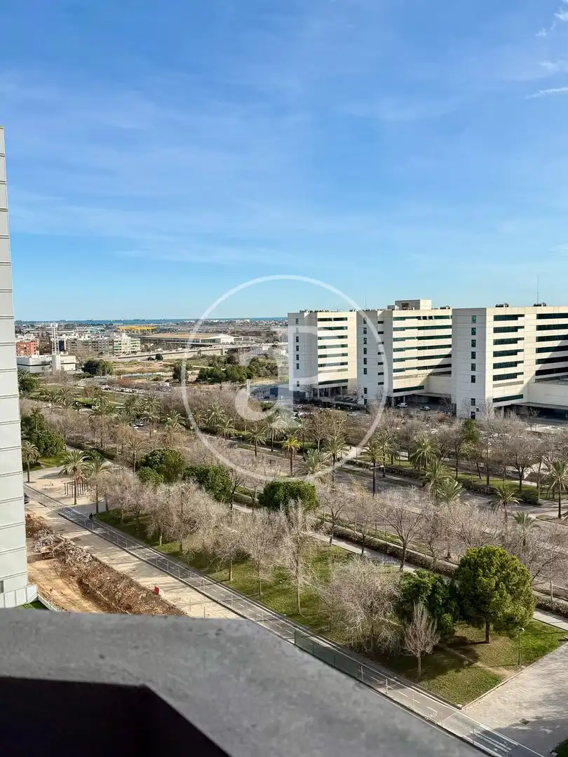 Exterior view of Flat for rent in Valencia  with Air Conditioner, Heating and Private garden