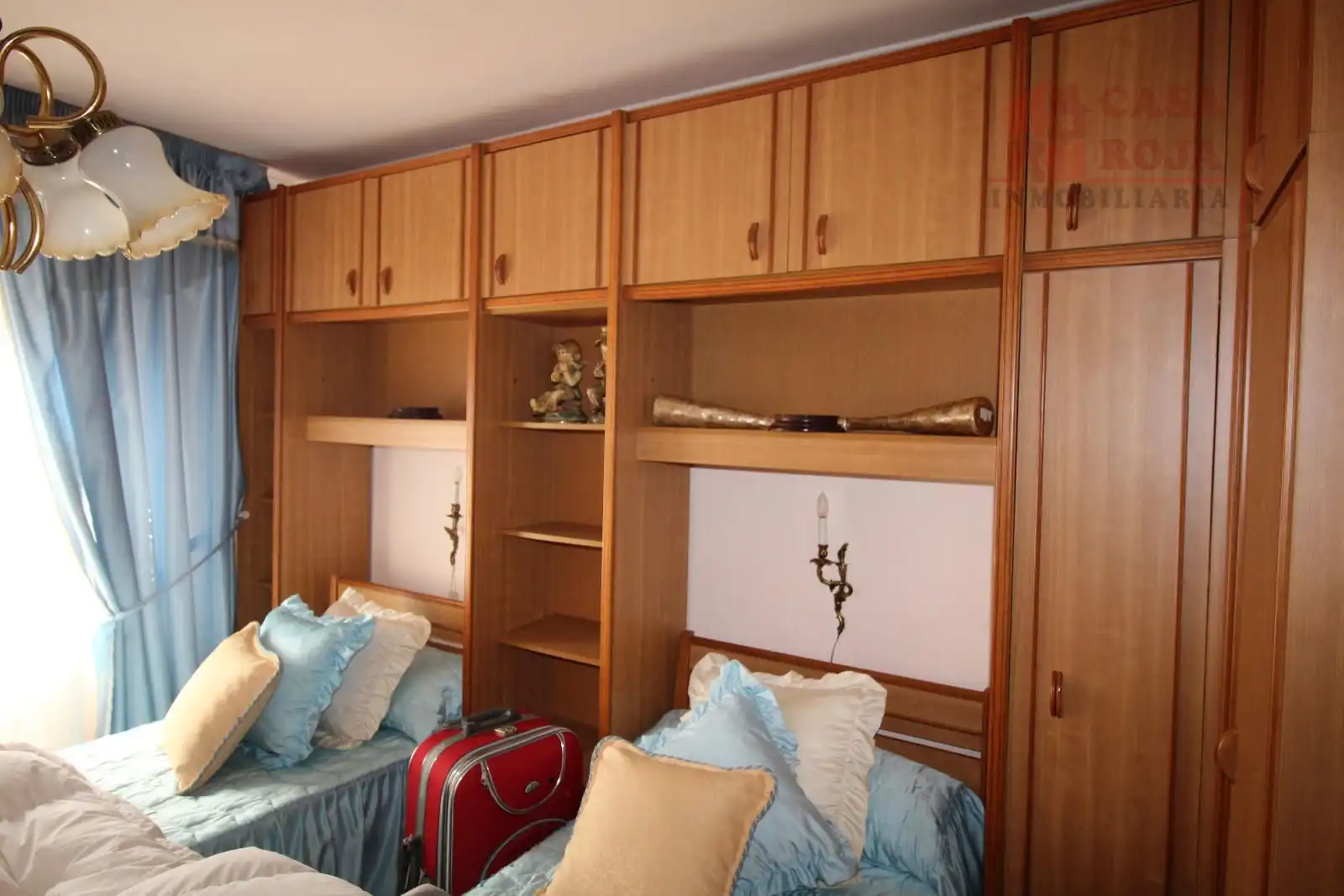 Dormitori de Casa o xalet en venda en Moaña amb Calefacció, Terrassa i Traster
