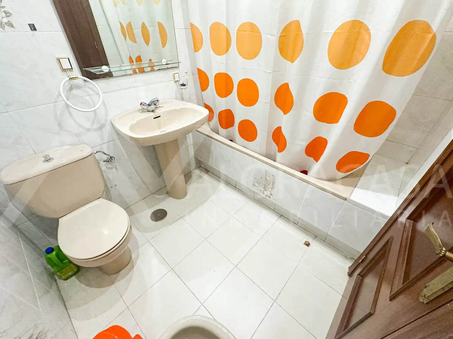 Bathroom of Flat for sale in Málaga  with Air Conditioner, Terrace and Community pool