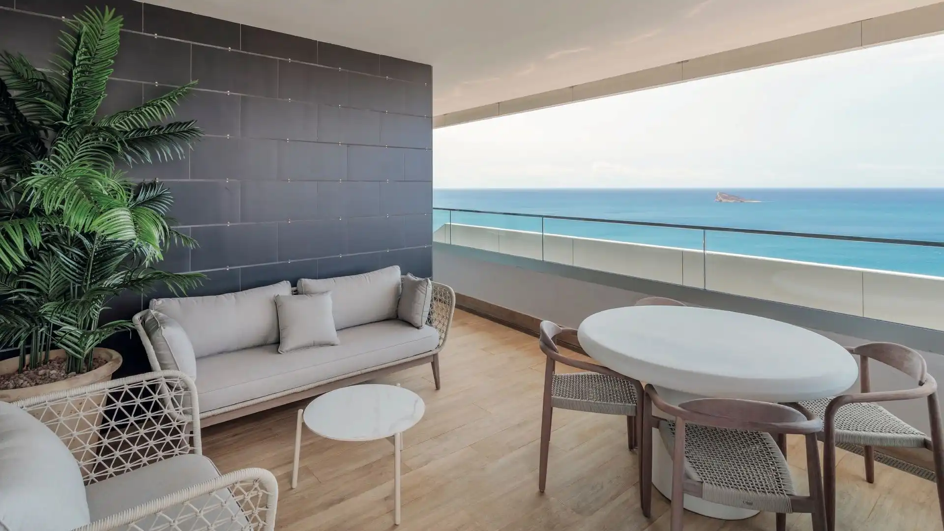 Terrasse von Wohnungen zum Verkauf in Benidorm mit Terrasse, Abstellraum und Gemeinschaftspool