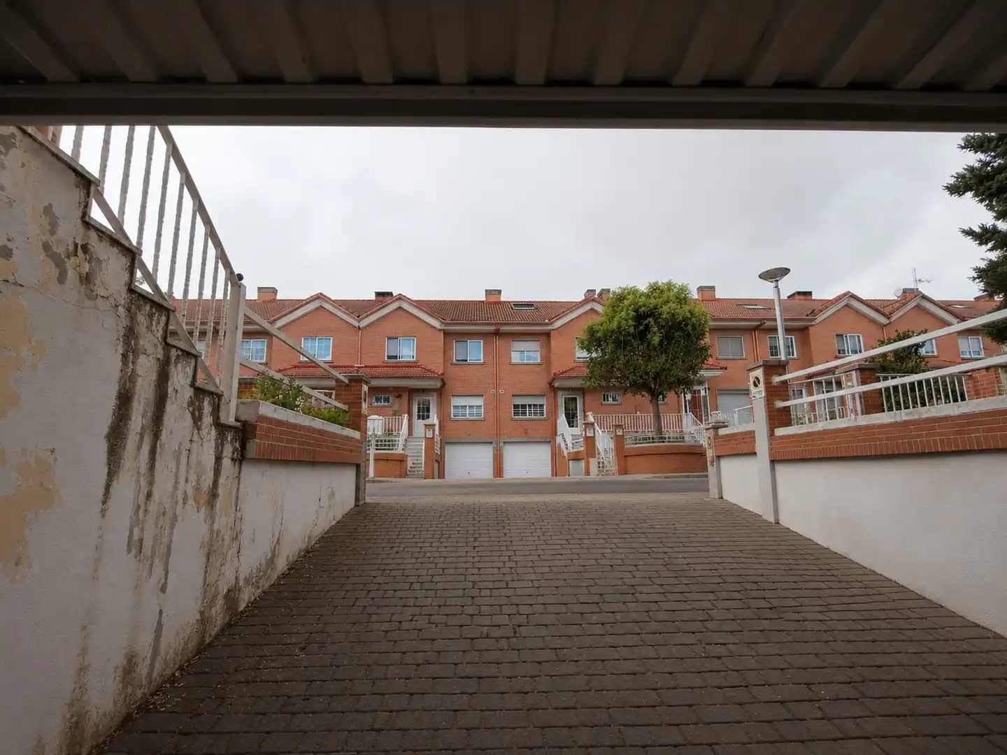 Vista exterior de Casa o xalet en venda en Arroyo de la Encomienda amb Calefacció