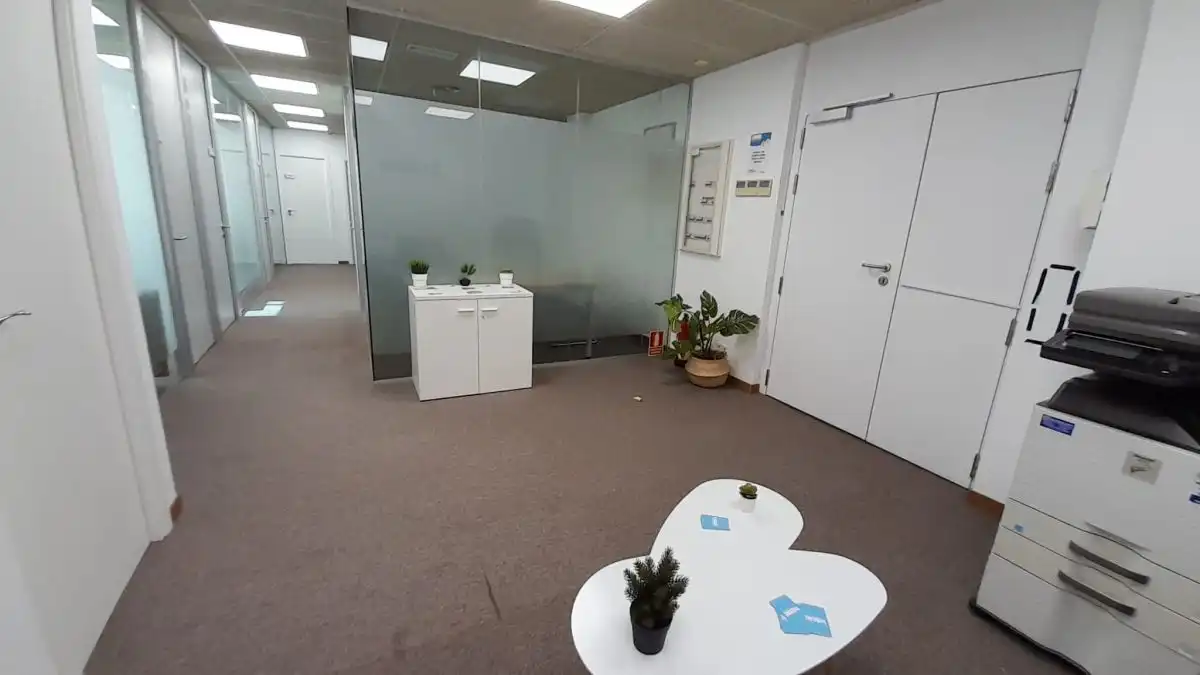 Oficina de lloguer en Fuenlabrada amb Aire condicionat i Calefacció