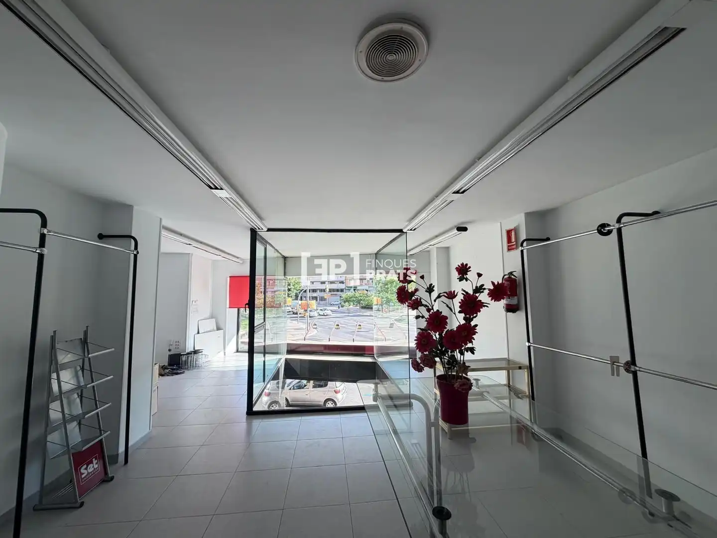 Business premises to rent in Lluis companys, imagen 9