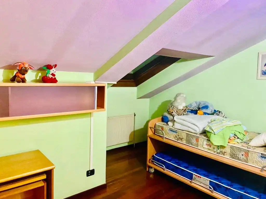 Schlafzimmer von Maisonette zum Verkauf in Lugo mit Heizung, Möbliert und Ofen
