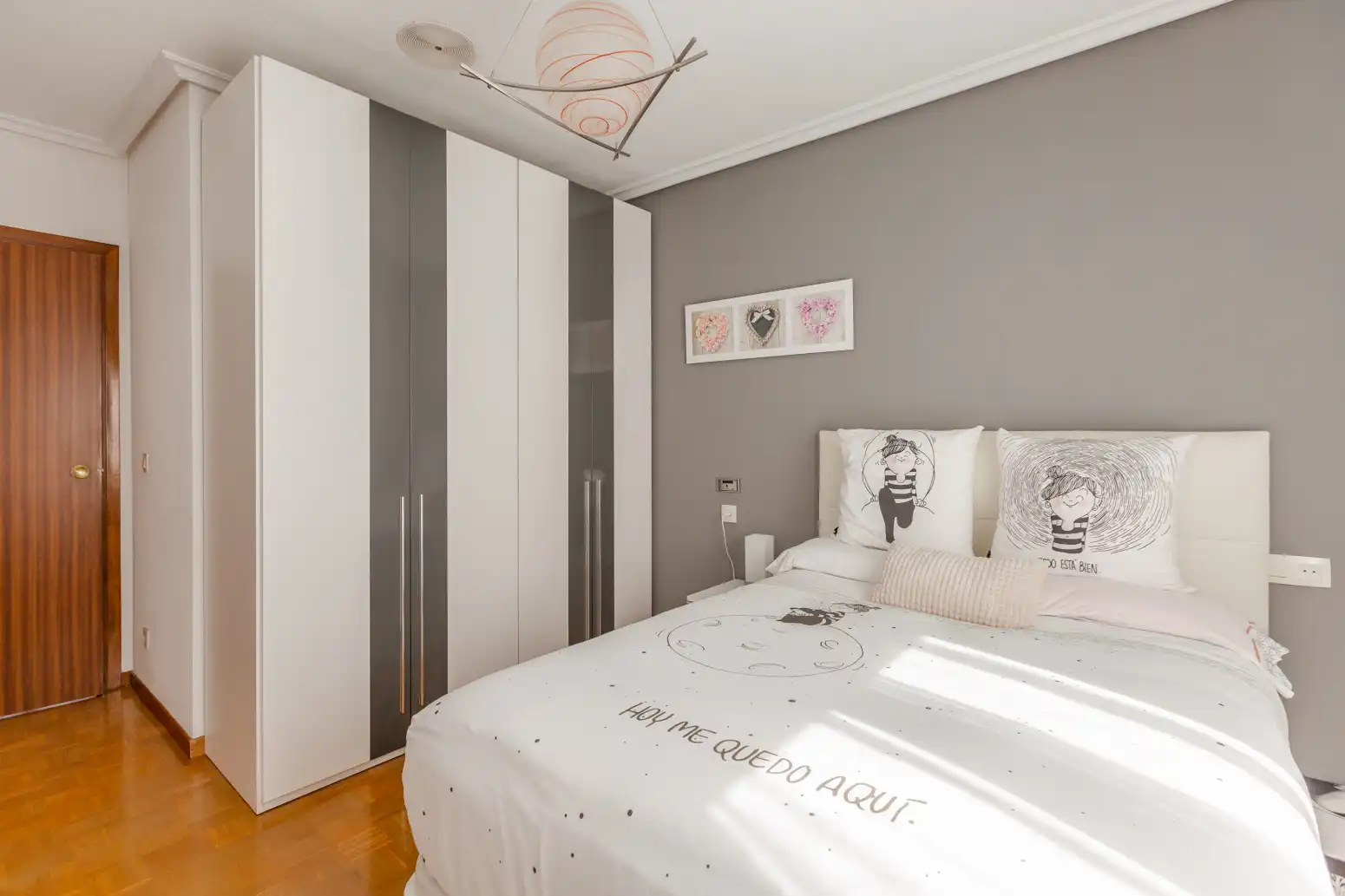 Bedroom of Flat for sale in  Pamplona / Iruña  with Heating, Parquet flooring and Terrace