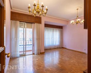 Living room of Flat to rent in  Madrid Capital  with Heating, Parquet flooring and Terrace